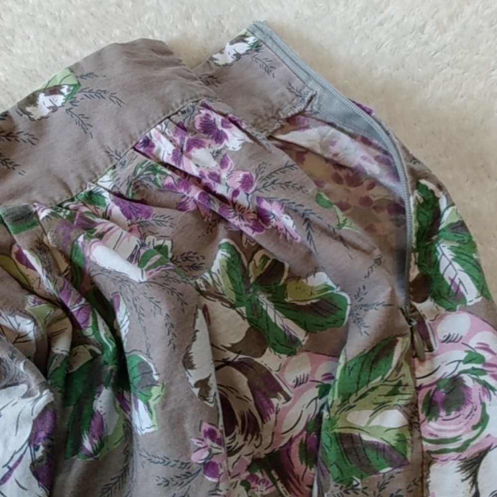 Urban Outfitters Lux Purple Floral Rose Print Skater Skirt Size 11 - Picture 7 of 8